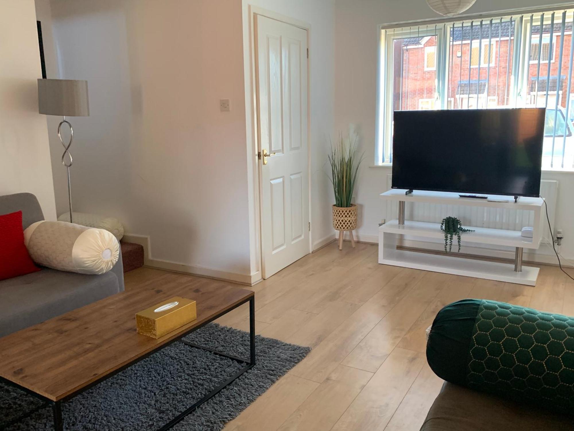 Montrose House Villa Swindon Luaran gambar